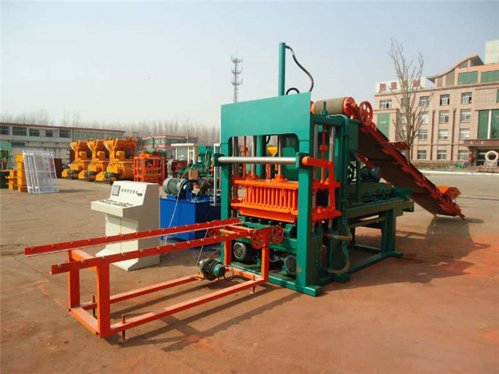 QT5-20 big size semi automatic hydraulic concrete brick making machine, full block production line